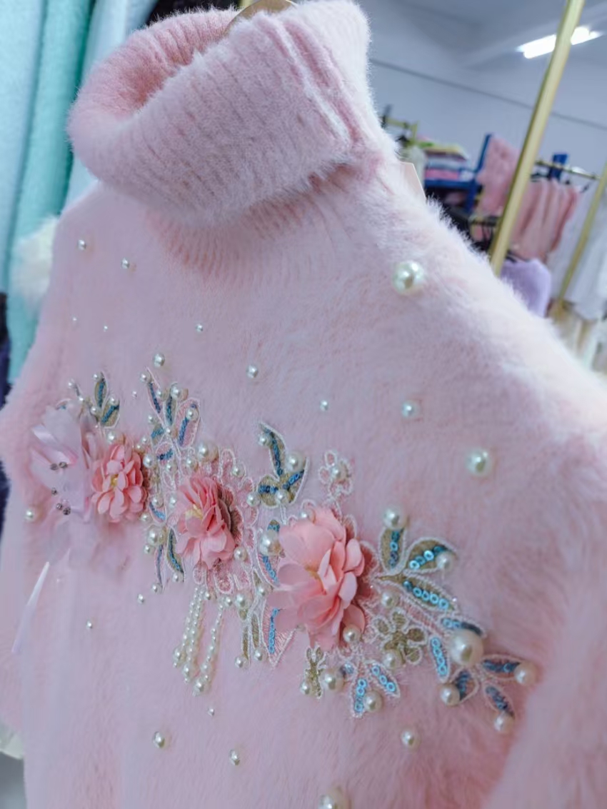 Suéter Rosa de Gola Alta Slim  - Winter Clothing Photo avaliação e preço