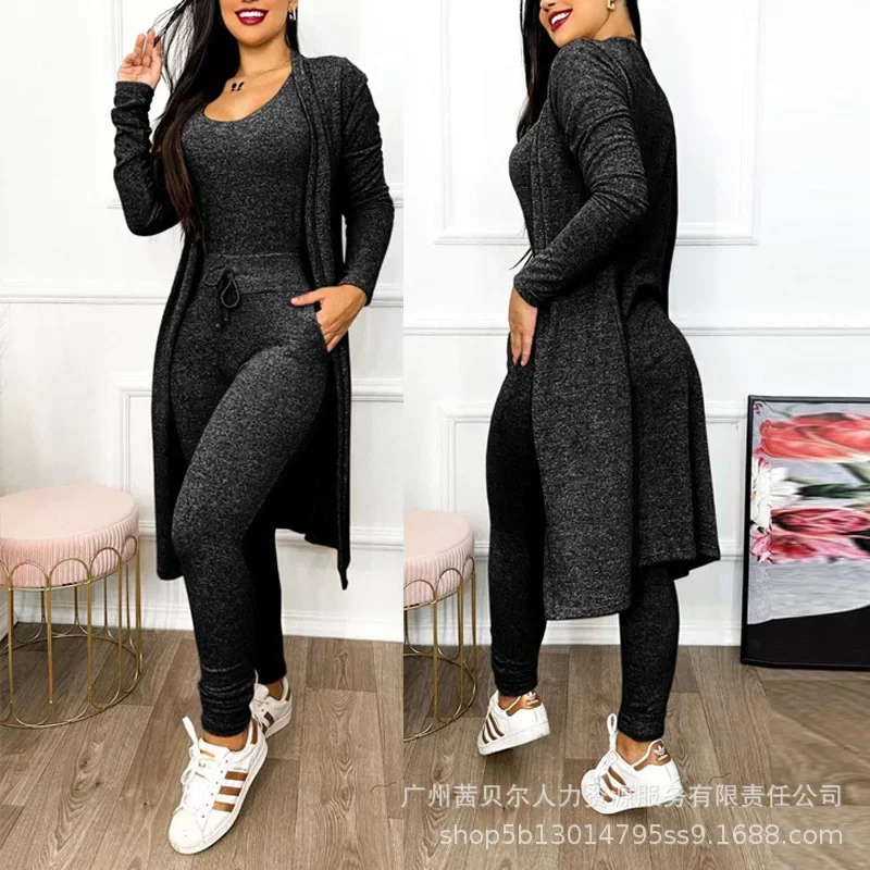 Conjunto de Macacão e Casaco 2 - Winter Clothing Design avaliação e preço
