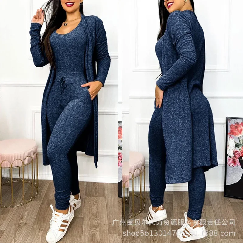 Conjunto de Macacão e Casaco 2 - Winter Clothing Design avaliação e preço